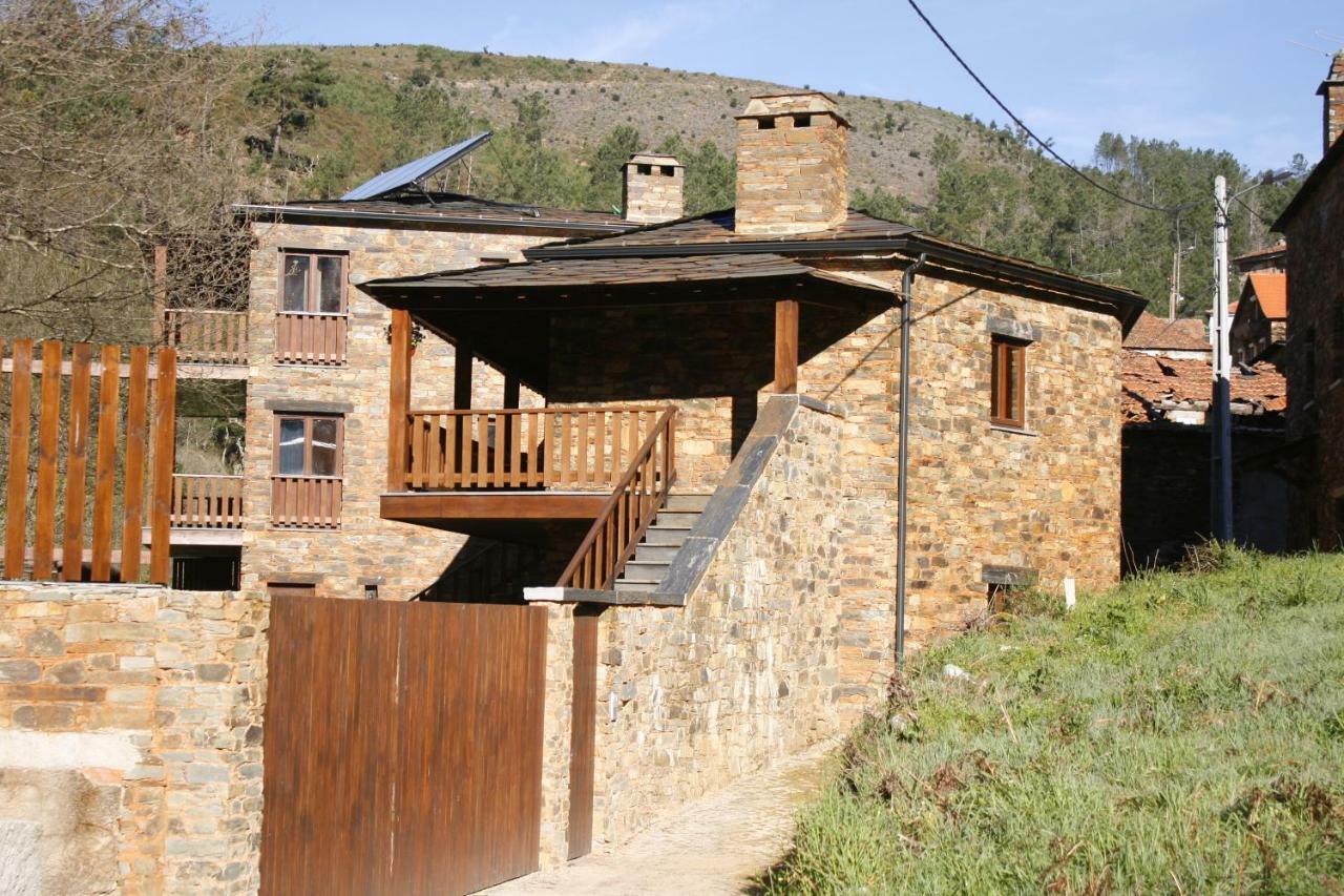 Casas do Rio Pampilhosa da Serra Exterior foto