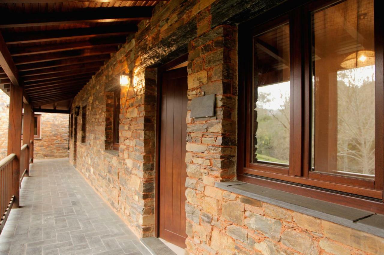Casas do Rio Pampilhosa da Serra Exterior foto